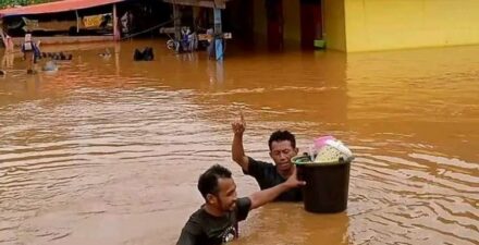 Kali Kobe Meluap