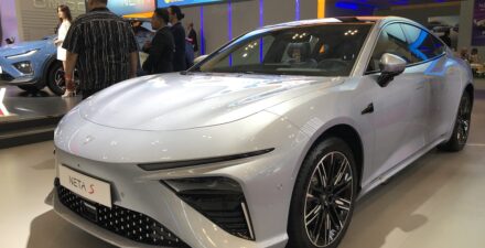 Dereta mobil setir kiri mejeng di GIIAS 2024.