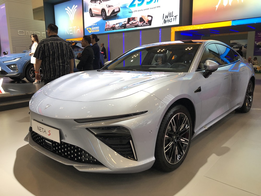 Dereta mobil setir kiri mejeng di GIIAS 2024.