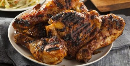 Konsumsi 5 Makanan Ini untuk Tingkatkan Produksi Kolagen