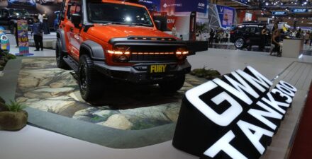 GWM Indonesia Luncurkan Tank 300 HEV di GIIAS 2024, Harga Rp 833,888 Juta