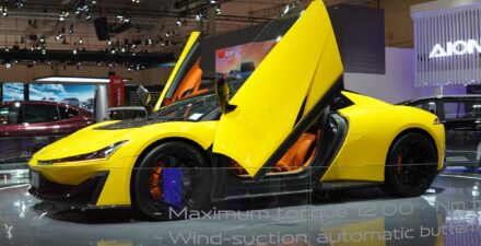 Supercar listrik Hyptec SSR mejeng di GIIAS 2024, intip spesifikasinya.