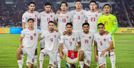 Para pemain Timnas Indonesia kala main di SUGBK.