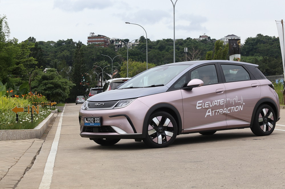 BYD Dolphin jadi model paling belakangan dikirim ke konsumen, ternyata ini alasannya.