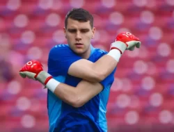 Kendala Regulasi FIFA, Maarten Paes Masih Belum Bisa Bela Timnas Indonesia