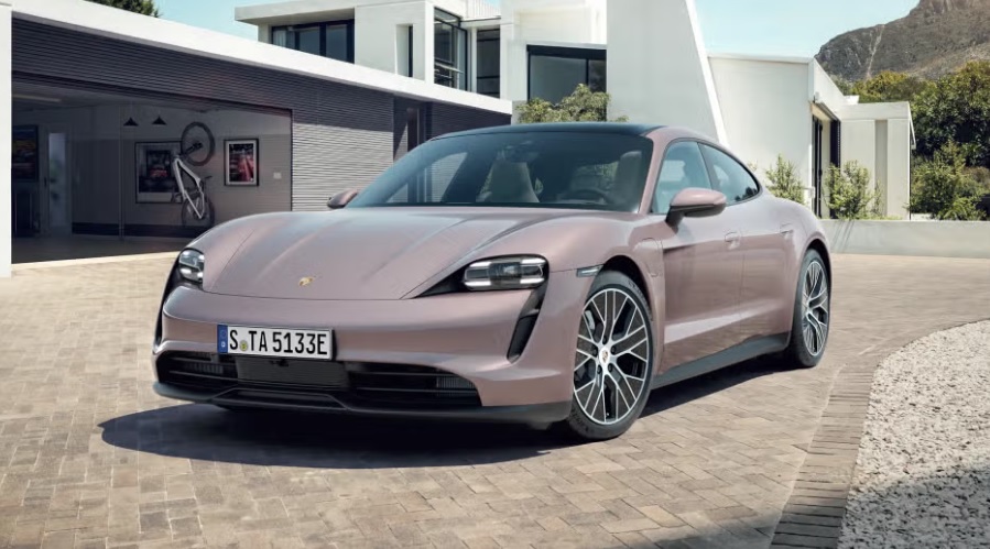 Porsche Taycan.