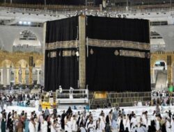 Makkah Siapkan Penggantian Kiswah Kakbah pada 1 Muharram