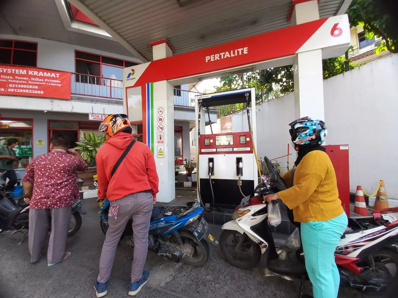 Harga bbm subsidi tidak naik.