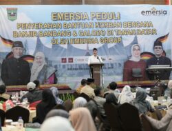 158 KK Korban Bencana Dapat Bantuan Rp5 Juta, Gubernur Mahyeldi Apresiasi Kepedulian Emersia Group