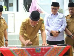 Gubernur Mahyeldi Resmikan Masjid dan Pembangunan Sarana Penunjang Pendidikan di Maninjau