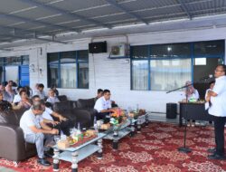 Pj Wako Suprayitno Serahkan SK Dewan Pengawas PAMTIGO Payakumbuh