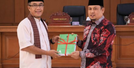 Dalam Rapat Paripurna DPRD, Pj Wako Sampaikan Nota Rancangan KUA Dan PPAS APBD Payakumbuh Tahun Anggaran 2025