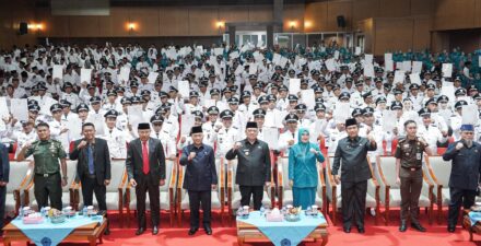 Serentak, Kepala Desa di 229 Desa Wilayah Muba di Kukuhkan oleh Pj Bupati Muba