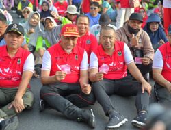 Gubernur Sumbar Himbau Masyarakat Kibarkan Bendera Merah Putih Sebulan Penuh
