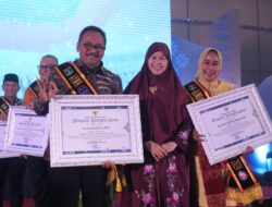 Suprayitno Dan Elfriza Rida Raih Gelar Ayah&nbsp; Bunda GenRe Pengayom Perwakilan BKKBN Sumbar