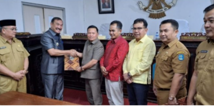 Pj. Bupati Asraf Hadiri Rapat Paripurna Penyampaian Rancangan KUA PPAS dan Hasil Pembahasan 5 Ranperda