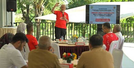 Gubernur Mahyeldi Terus Perkuat Sinergitas Pemprov dan Semen Padang untuk Sepakbola Sumbar