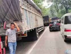 Siap-siap Mobil Menerobos Jalan di Sitinjau Lauik bakal Ditilang