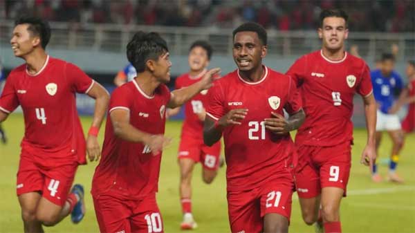 Timnas U-19 Indonesia nanti malam menghadapi Timnas U-19 Thailand.
