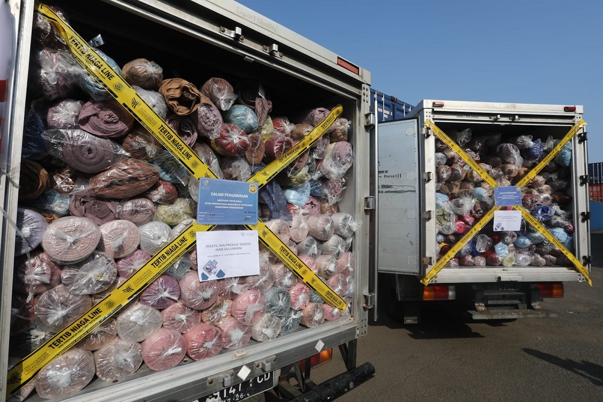 Satgas Impor Ungkap Barang Ilegal.