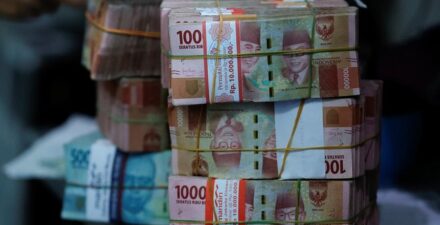 Won dan Ringgit Menguat, Dolar Hong Kong Melemah