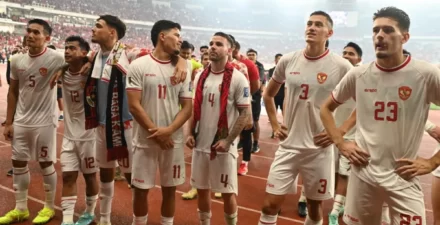 Para pemain Timnas Indonesia kala berlaga.