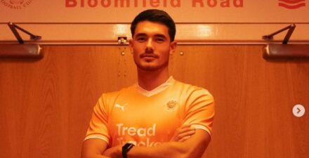 Blackpool Menang 4-0, Elkan Baggott Dipuji Media Inggris