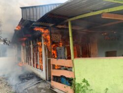 Rumah Tua di Padang Utara Terbakar, Kerugian Capai Rp700 Juta