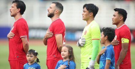 Timnas Indonesia cari pendamping Garuda untuk lawan Australia.