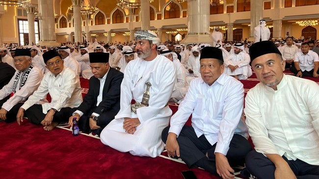 Salat Jenazah Pemimpin Hamas di Qatar