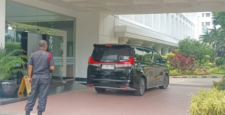 Rosan Roeslani Resmi Dilantik Sebagai Menteri Investasi oleh Presiden Jokowi