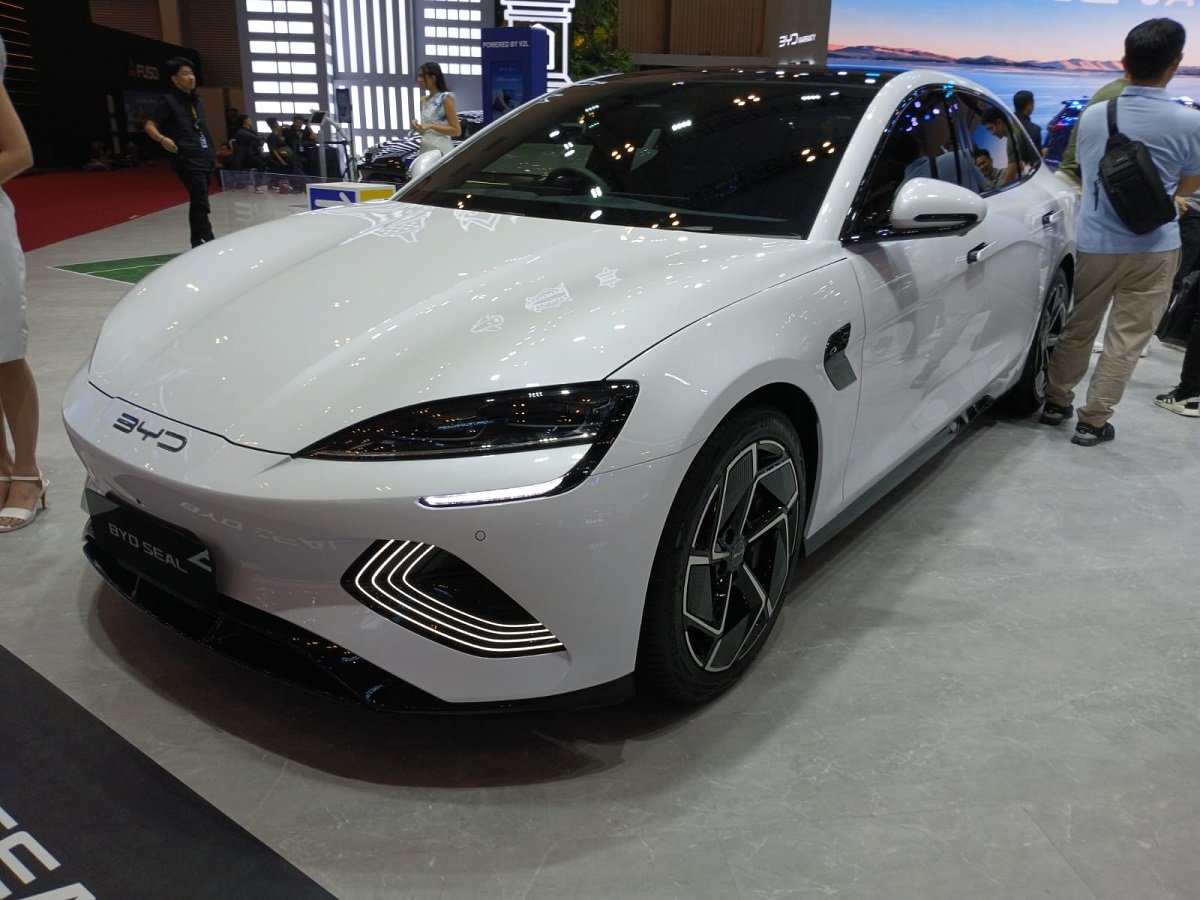 BYD Seal laku keras, Chery bakal luncurkan sedan listrik?