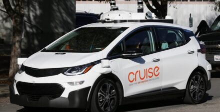 General Motors Tarik Kembali 1.200 Unit Taksi Robot Cruise Karena Masalah Rem Mendadak