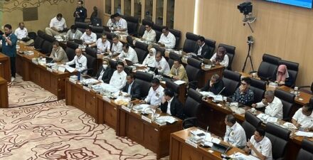 Menteri ESDM Bahlil Lahadalia di DPR RI.