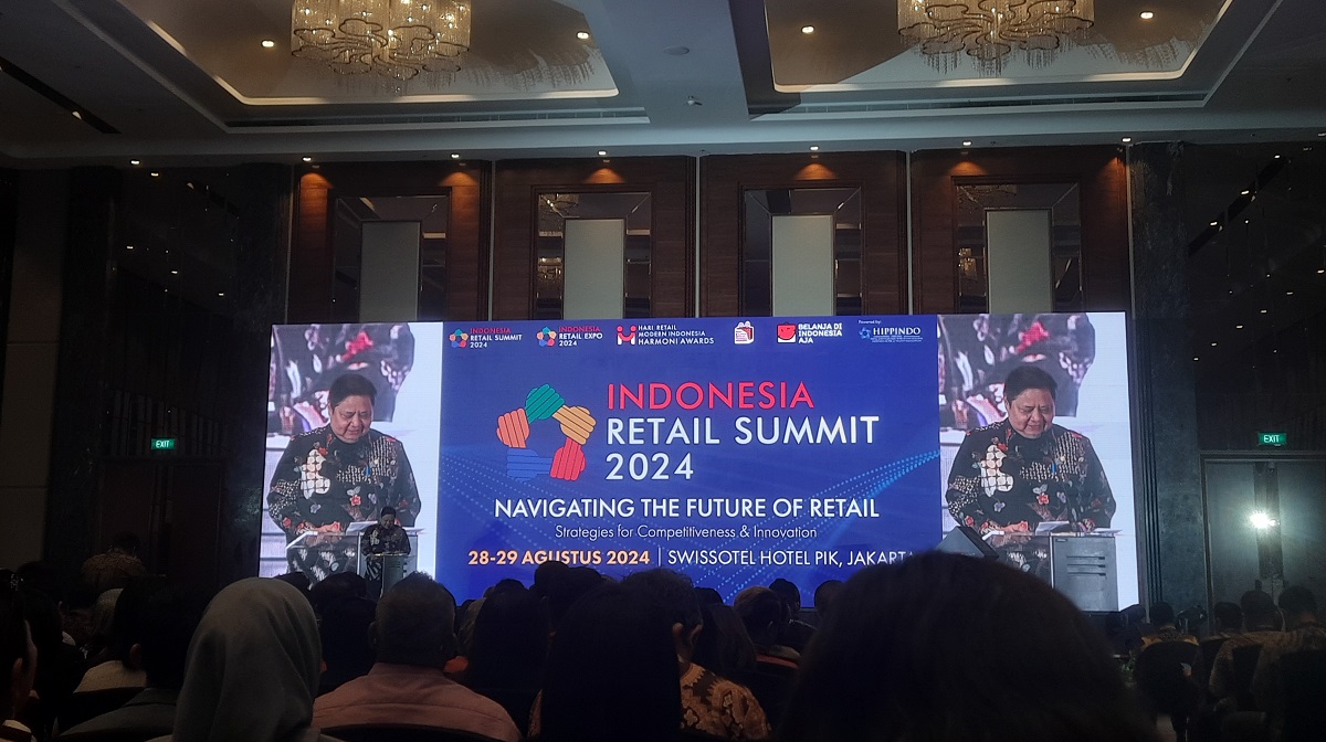 Menko Airlangga Hadir di Indonesia Retail Summit 2024.