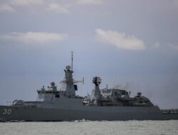 Kapal KD Pendekar Tenggelam Setelah Diduga Menabrak Benda Bawah Air