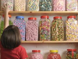 Wali Kota Surabaya Imbau Orang Tua Awasi Pola Makan Anak