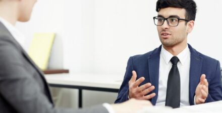 6 Cara Jitu Menjawab Pertanyaan ‘Mengapa Anda Ingin Bekerja di Sini?’ dalam Wawancara Kerja