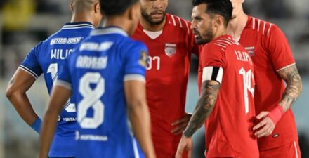 Babak Pertama Final Piala Presiden 2024, Borneo FC dan Arema FC Berbagi Angka Kacamata