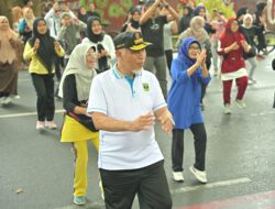 Gubernur Mahyeldi Sebut Area Car Free Day Diperpanjang untuk Fasilitasi UMKM dan Kreativitas Warga