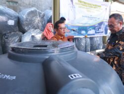 Pj Wako Suorayitno Serahkan Tangki Septik Untuk 400 Rumah Di Payakumbuh