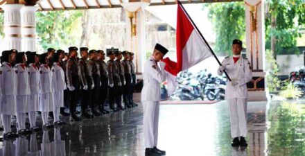 Dikukuhkan Sekda Pati, Paskibraka 2024 Siap Kibarkan Sang Merah Putih