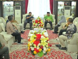 Gubernur Mahyeldi dan Ombudsman RI Diskusikan Permasalahan Pelayanan Publik Perkelapasawitan antara PT LIN dan KPP MAK