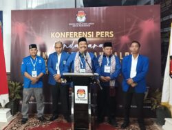 Kader Militan ..! Mardison Mahyuddin Ketua Golkar Kota Pariaman Didaftarkan PAN ke KPU