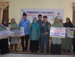 Bupati Agam Salurkan Zakat Kepada 349 Mustahik