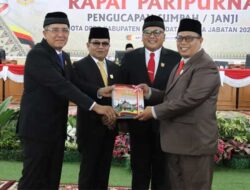 35 Anggota DPRD Tanah Datar Periode 2024-2029 Resmi Dilantik