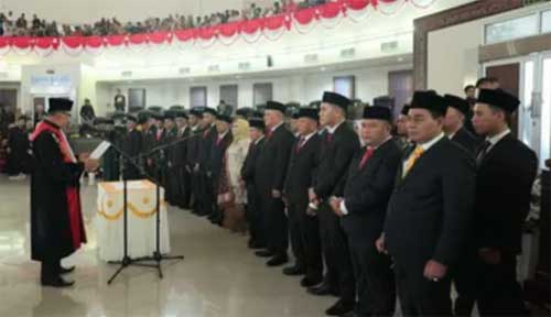 Suasana pelantikan anggota DPRD Sijunjung periode 2024 -2029. (ist)