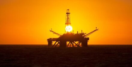 Minyak Brent Anjlok ke US$73,31 per Barelnya