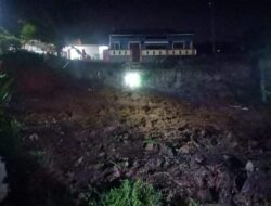 Jalan Amblas di Kota Padang Ancam Tiga Rumah Warga