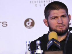 Khabib Ucapkan ‘Apa Kabar Indonesia?’ di Jakarta